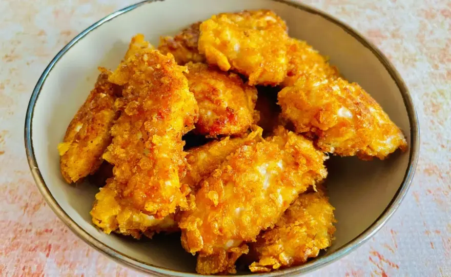 Nuggetsy w płatkach - przepis na idealnie chrupiące!