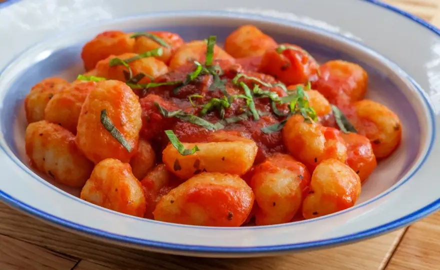 Gnocchi w sosie pomidorowym - zrób je idealnie!