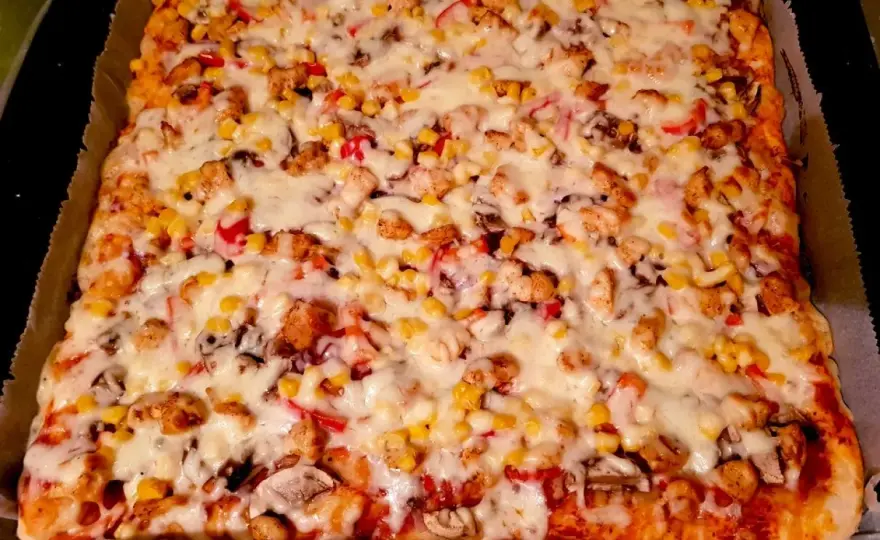 Szybka pizza - Ciasto bez wyrastania (2 przepisy)